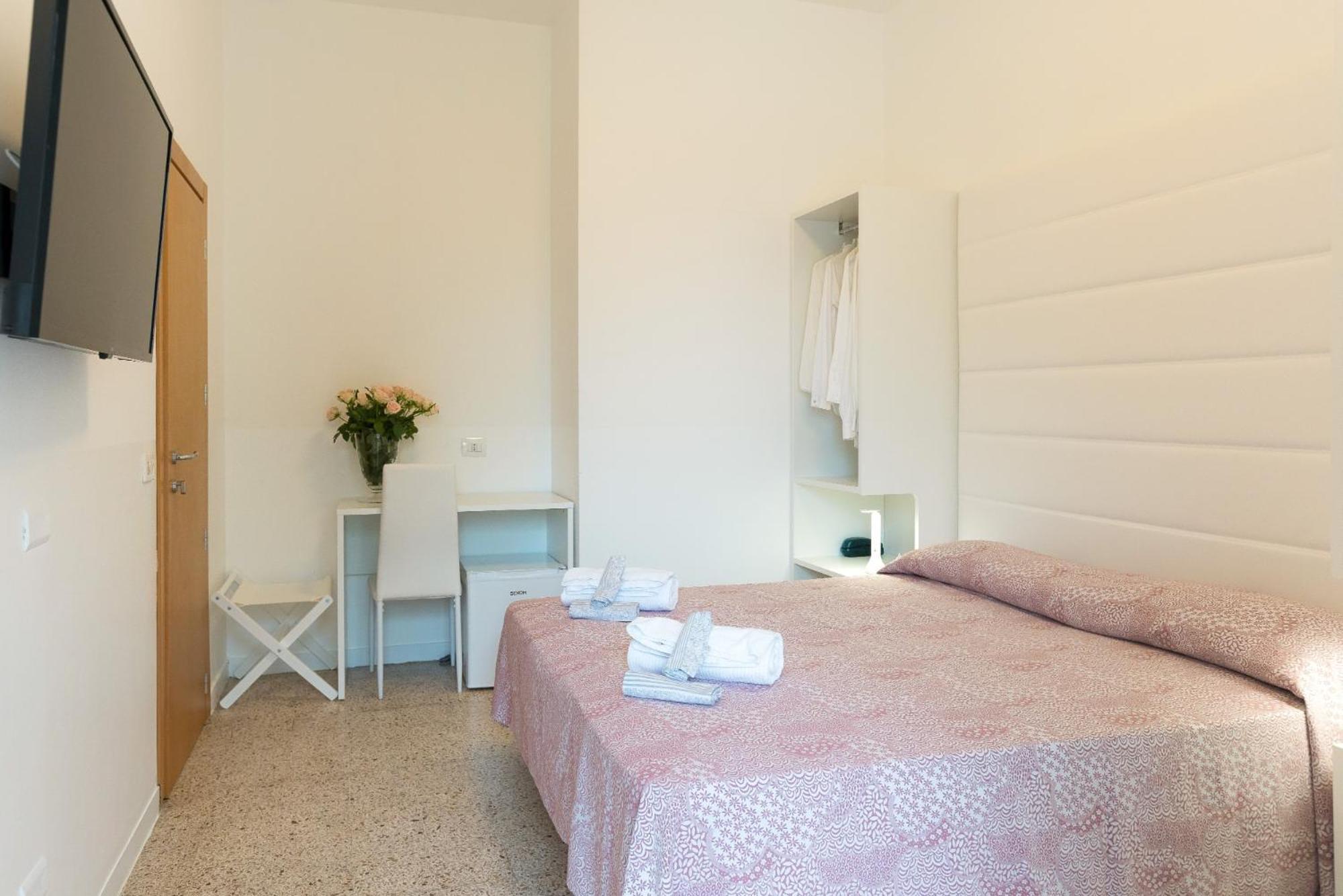 Hotel Ninfea Cattolica Kültér fotó