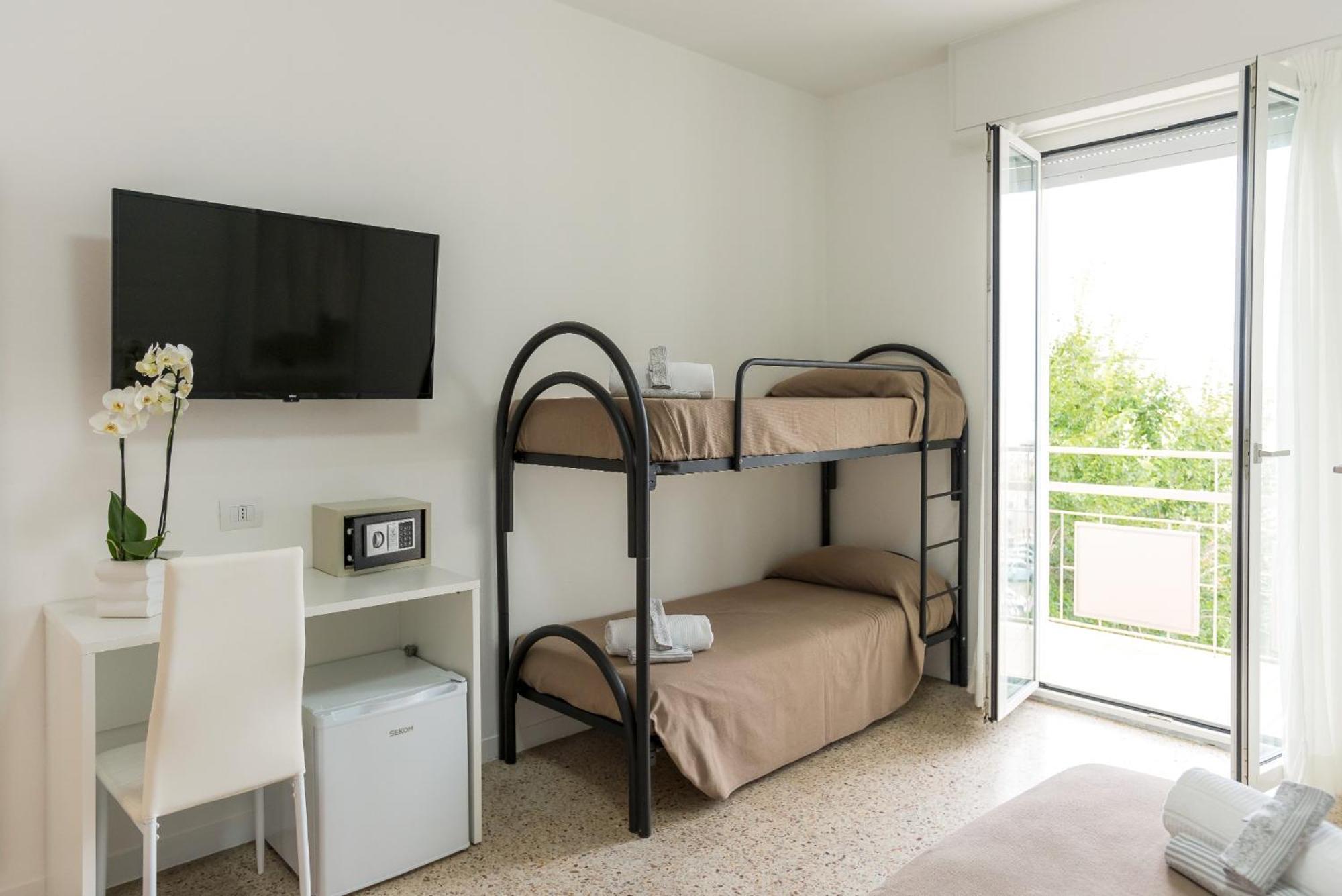 Hotel Ninfea Cattolica Kültér fotó